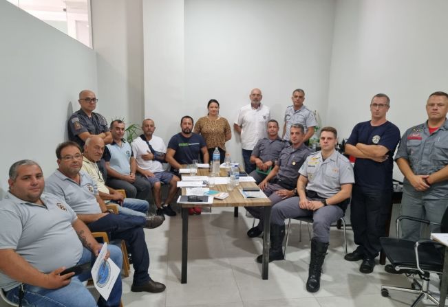 Reunião define organização e preparativos para o Encontro Brasileiro de Autos Antigos