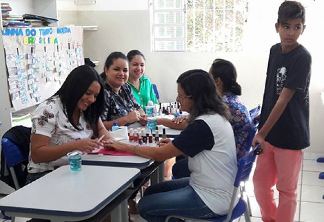 Ação Social no Bairro oferece serviços gratuitos nos Francos neste domingo