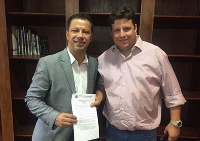 Secretário de Esportes pede recursos do Estado para construção de pista de skate e de campo society